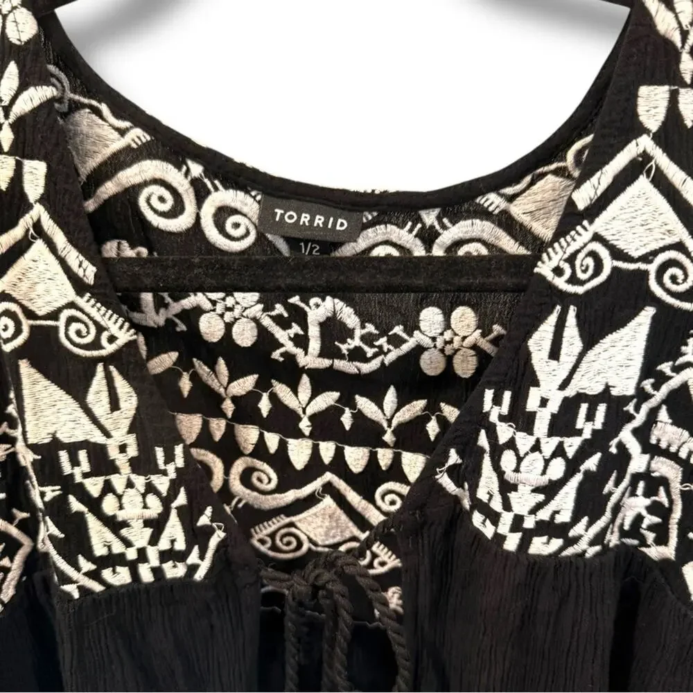 Torrid Women's Black Embroidered Kimono Ruana Coverup